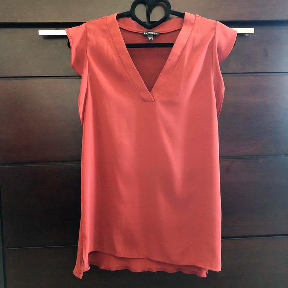 Burnt Red V-Neck Ruffle Sleeve Blouse XS Express - Picture 13 of 16